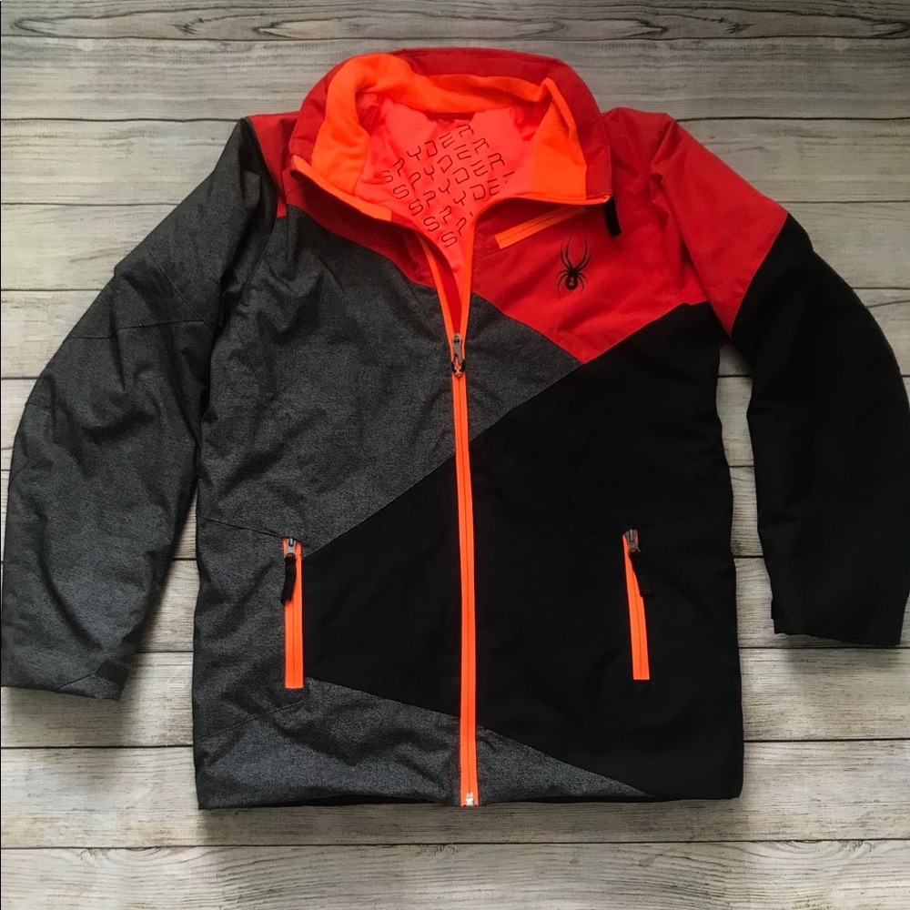 Spyder Kids Jacket New without Tags size 18 XL